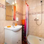 Apartment 1 Bedroom Stunning In *