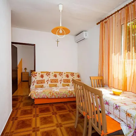 Апартаменты 1 Bedroom Stunning In